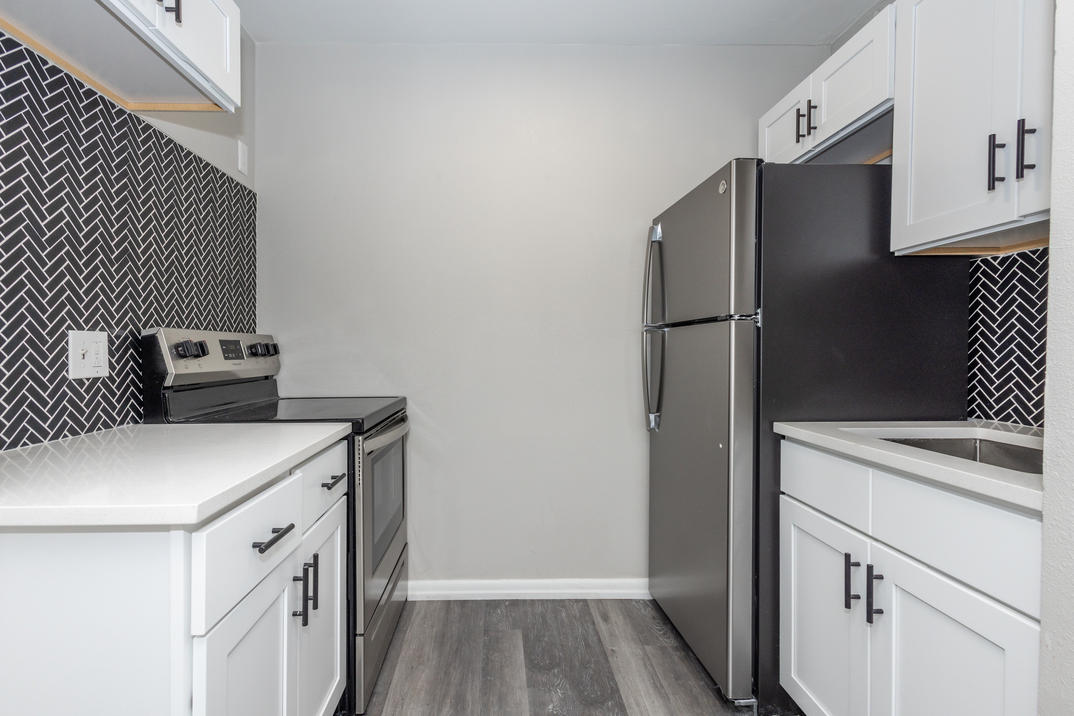 The Profile 1560 Sherman St., Denver, CO 80203 Cap Hill - Leasing by Cross Street